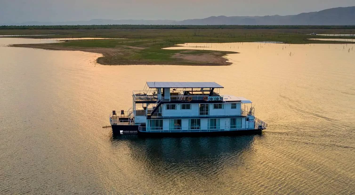 Houseboat Cruising